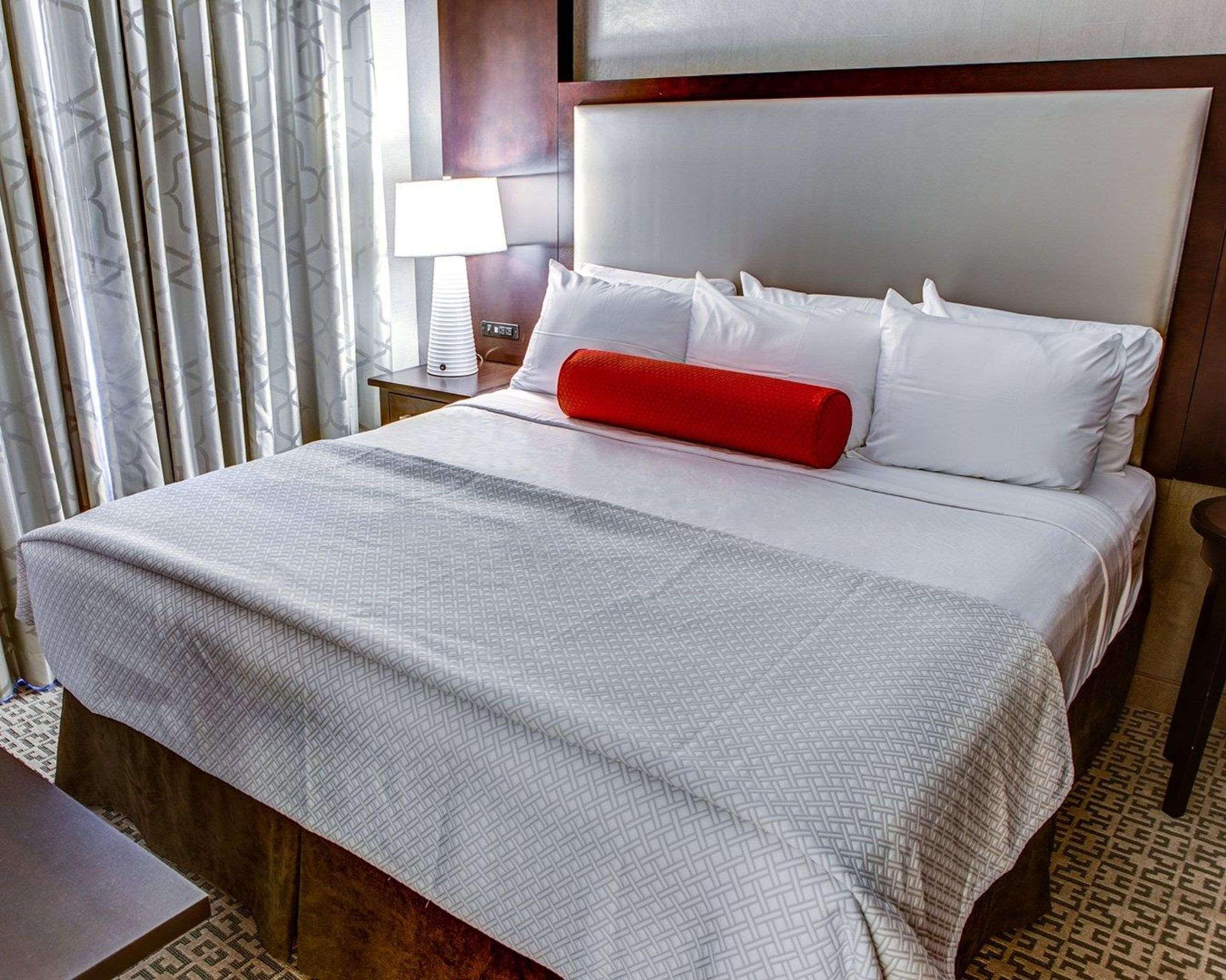 Cambria Hotel White Plains - Downtown Bagian luar foto