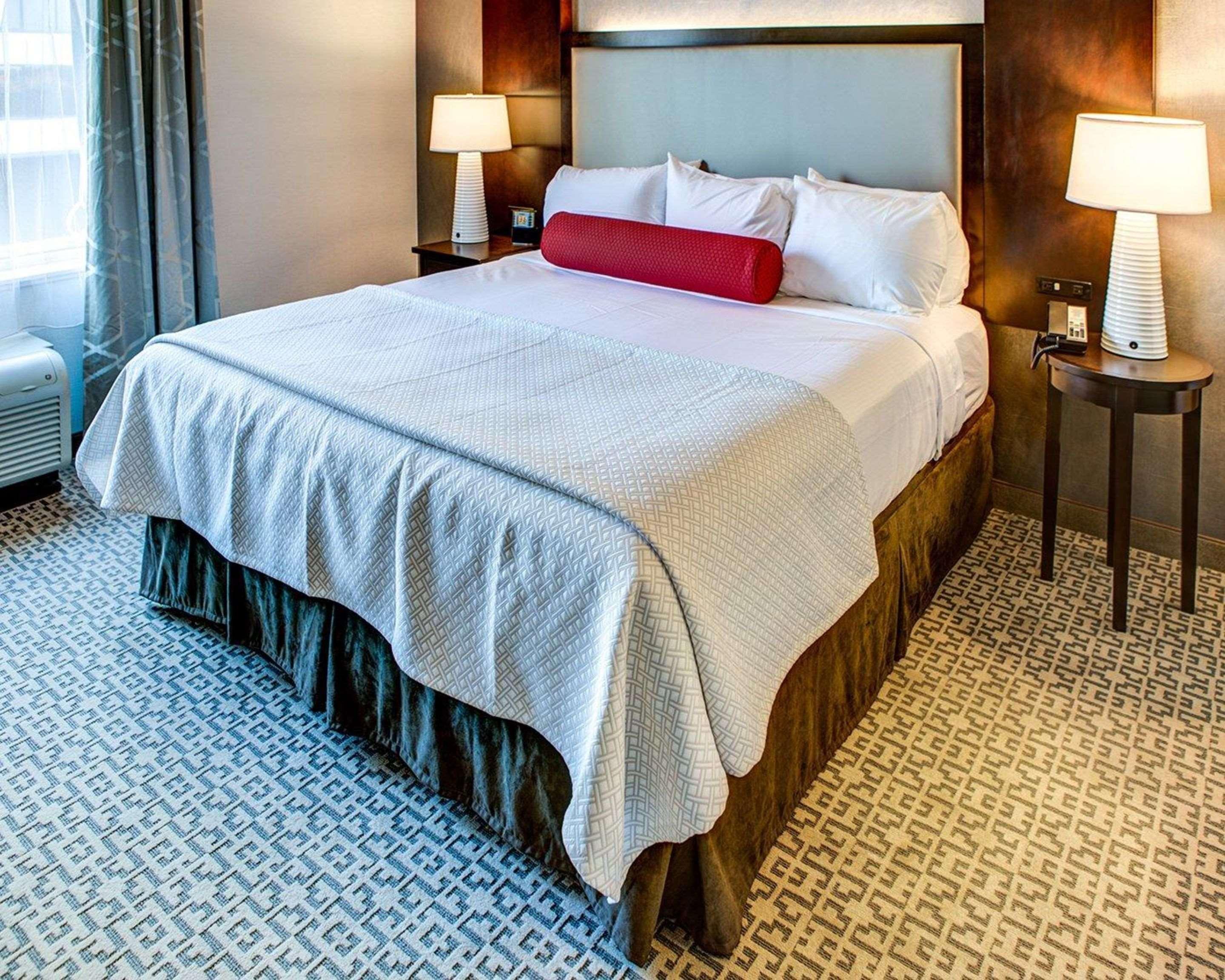 Cambria Hotel White Plains - Downtown Bagian luar foto